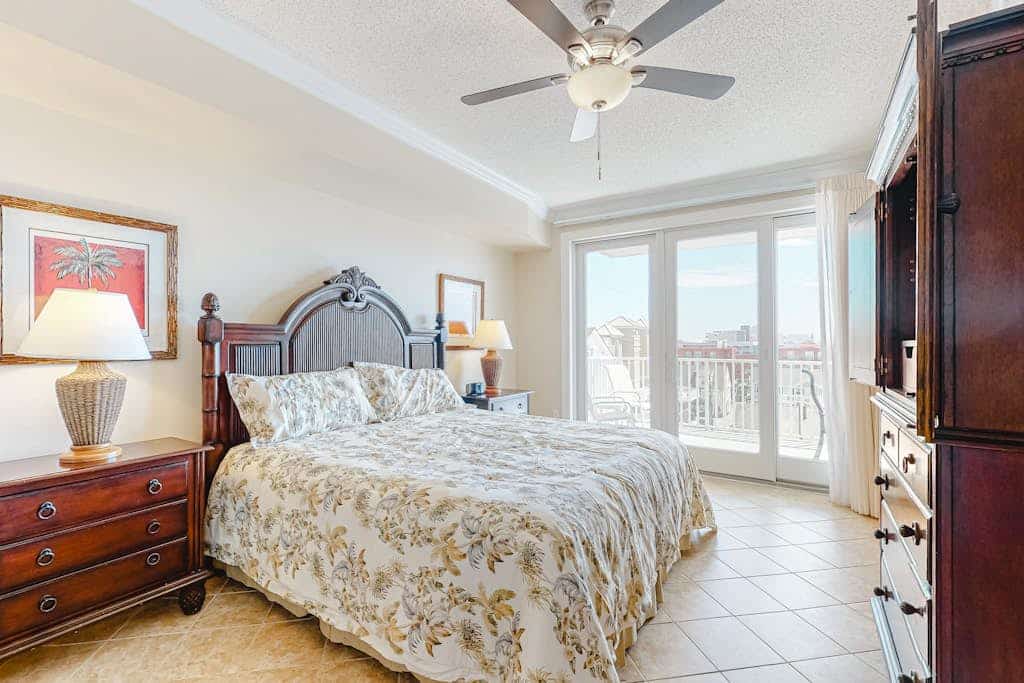 Updated condo in oceanfront building with side ocean view, pool, & gym