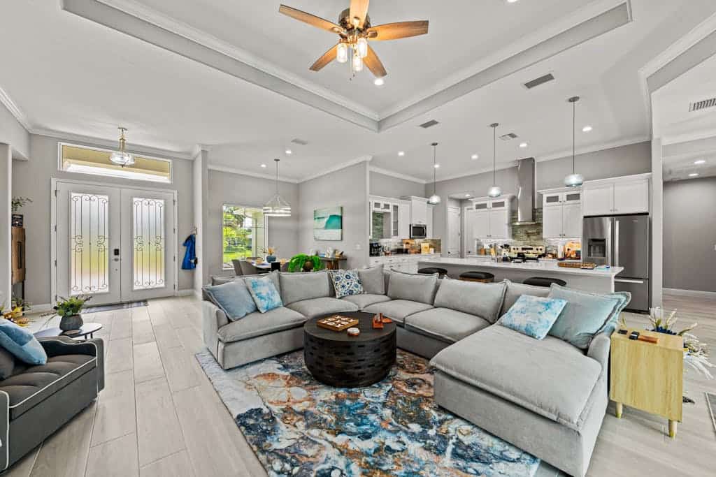Dog friendly home with private pool, lanai, family games, and internet