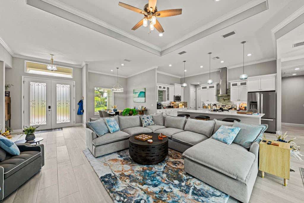 Dog friendly home with private pool, lanai, family games, and internet