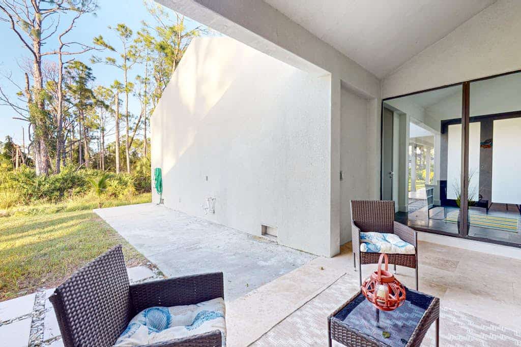 Custom-built home with private patio, central AC, & W/D - dog-friendly