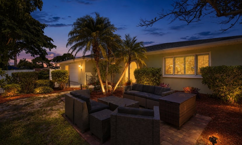 Spacious property with separate living quarters, pool, & lanai - dog-friendly