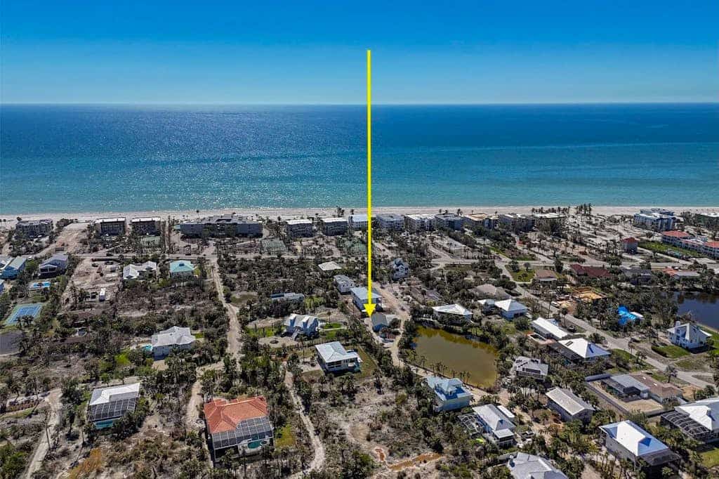 Ground floor, dog-friendly home with access to beautiful Gulf beaches and trails