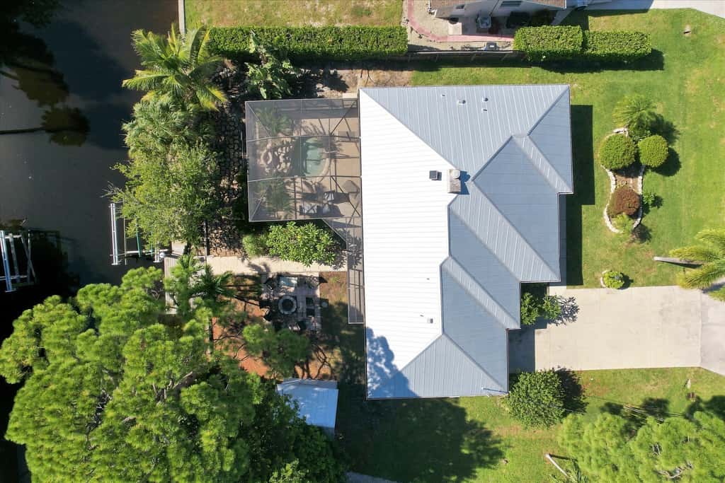 Bonita's Riverfront Retreat
