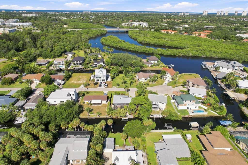 Bonita's Riverfront Retreat