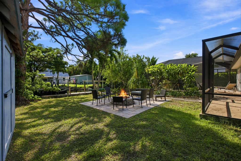 Bonita's Riverfront Retreat