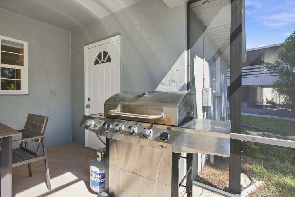 Bonita's Riverfront Retreat