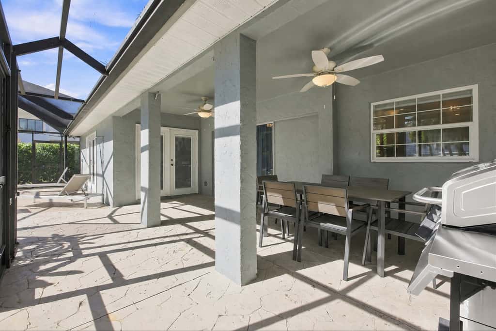 Bonita's Riverfront Retreat