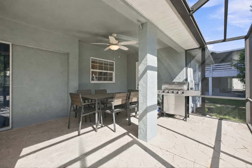 Bonita's Riverfront Retreat