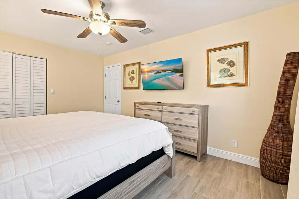 Bonita's Riverfront Retreat