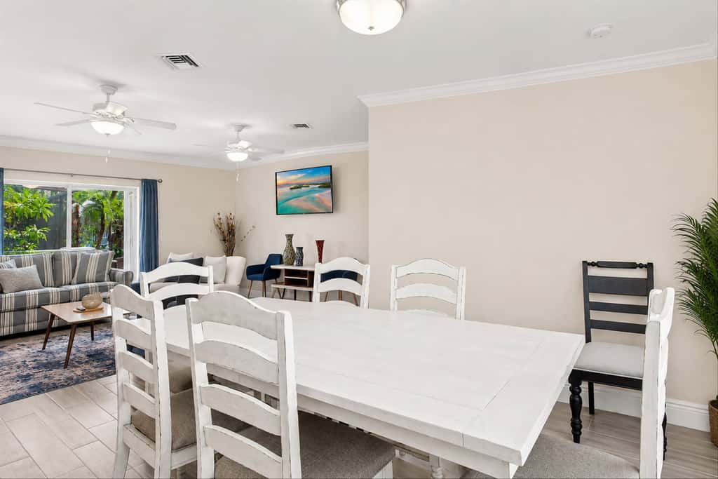 Bonita's Riverfront Retreat