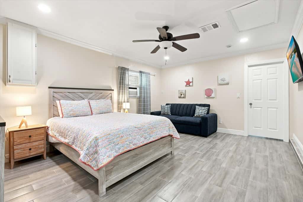 Bonita's Riverfront Retreat