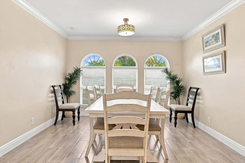 Bonita's Riverfront Retreat