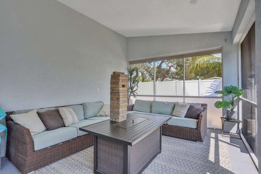 Trendy half of a duplex near the beach with private pool and spa