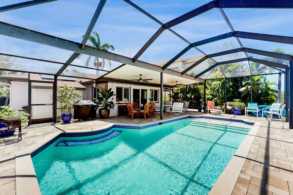 Elegant Water-front home with pool in heart of Bonita Springs and beaches