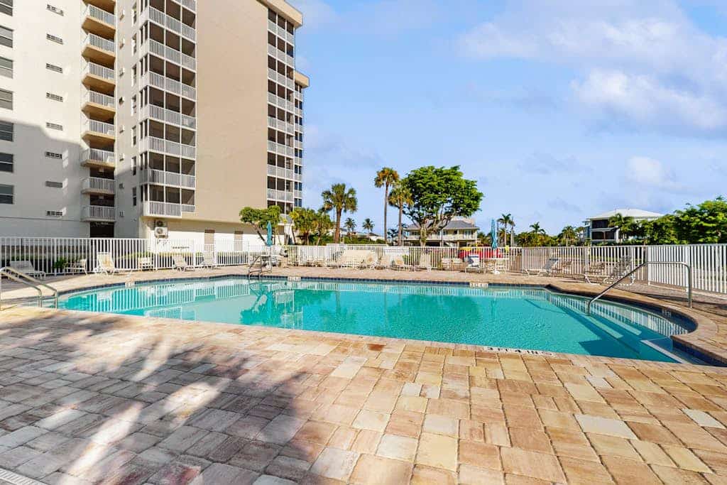 Gulf view studio with shared pool, steps to the beach, and internet
