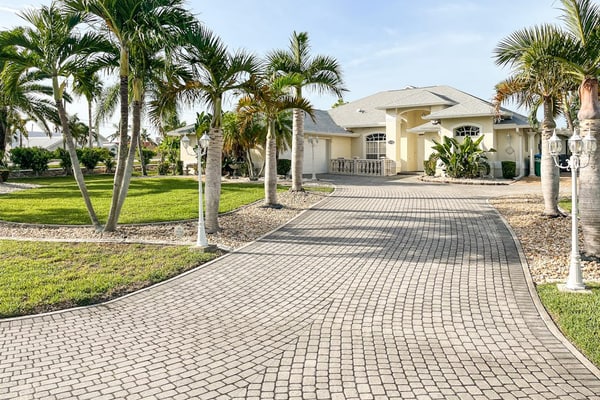 Villa Euphoria: Chic 2-unit, canal-front retreat with 2 pools & private dock