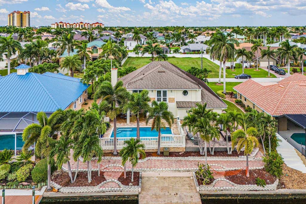 Caloosahatchee Getaway