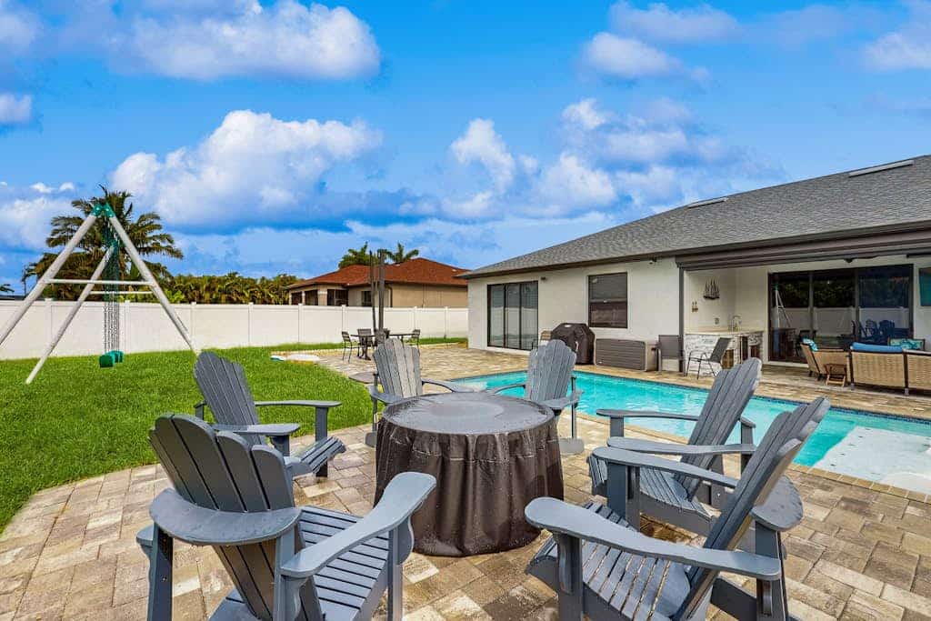 Charming dog-friendly home with pool, fireplace, fast WiFi, & washer/dryer