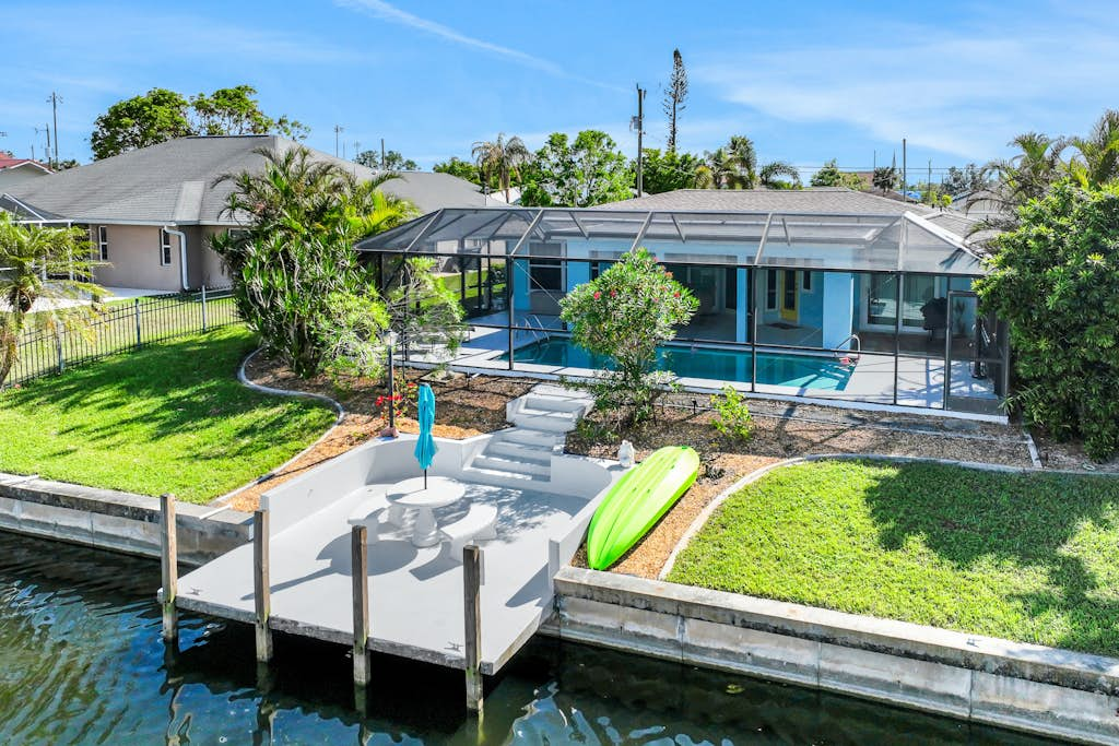 Three Palms Retreat