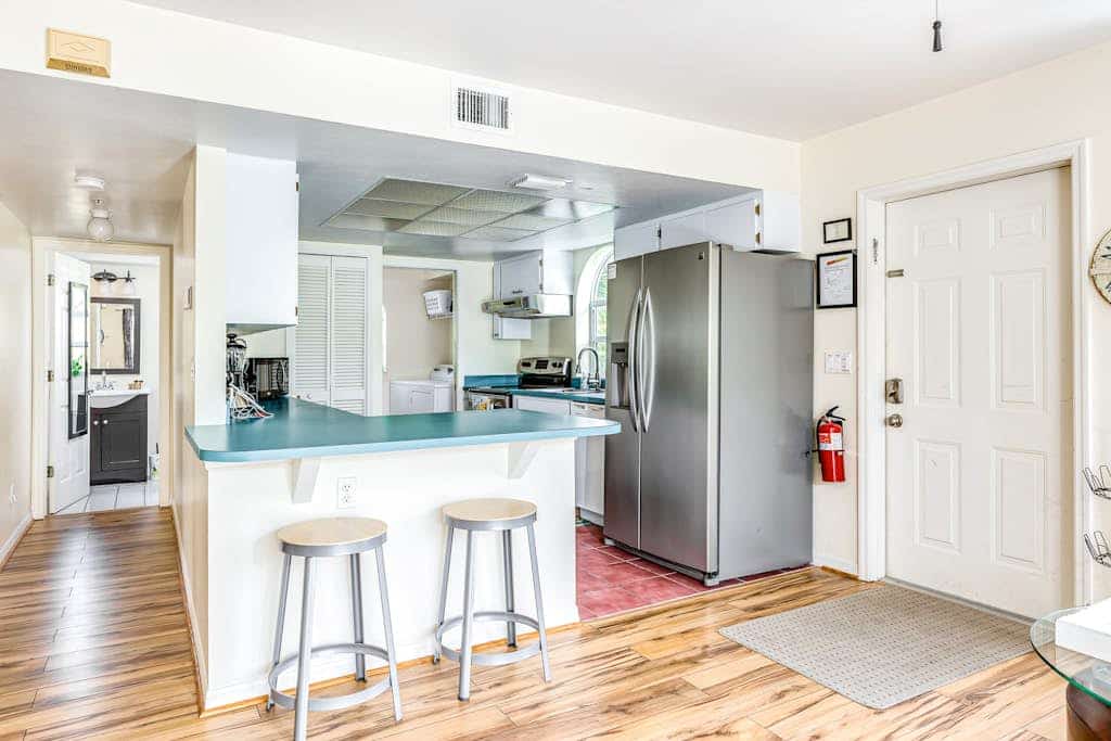 Group getaway with private pool & lanai - walk to Fort Myers Beach & Estero Bay
