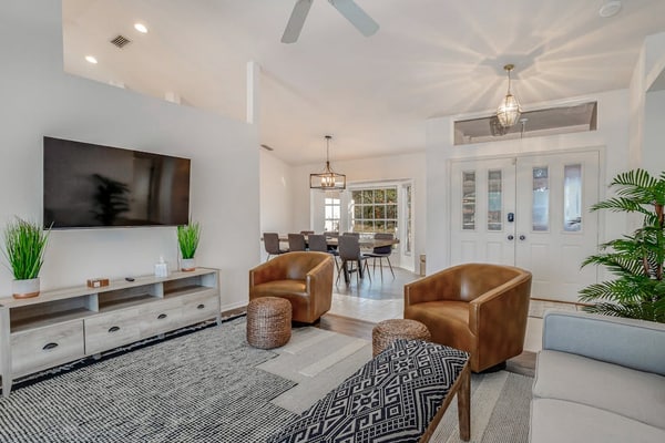 Riverfront, dog-friendly home with private pool & fast WiFi