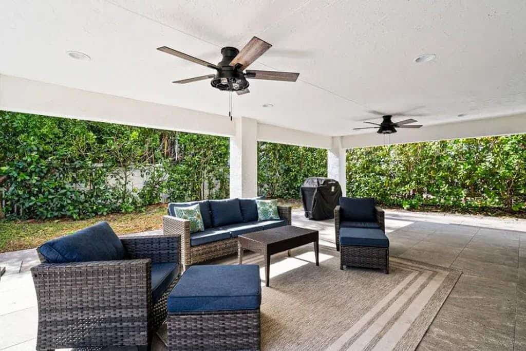 Dog-friendly colorful condo with shaded patio, washer/dryer, & central AC