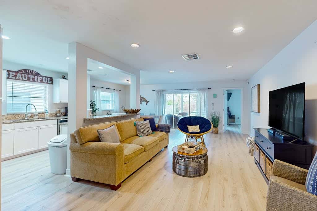 The Beach Hive Cottage