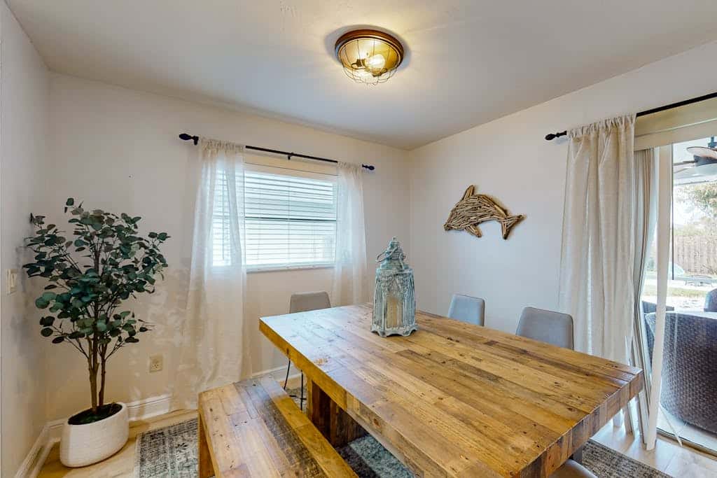 The Beach Hive Cottage
