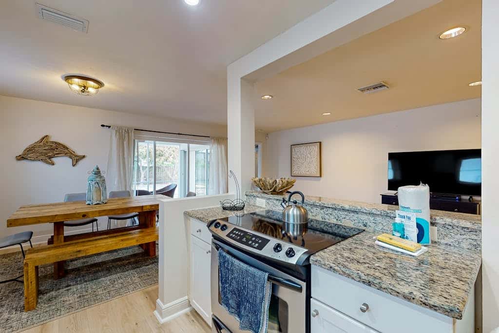 The Beach Hive Cottage