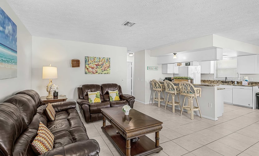 Dog-Friendly Quadruplex w/Snowbird Discounts - Near Beaches