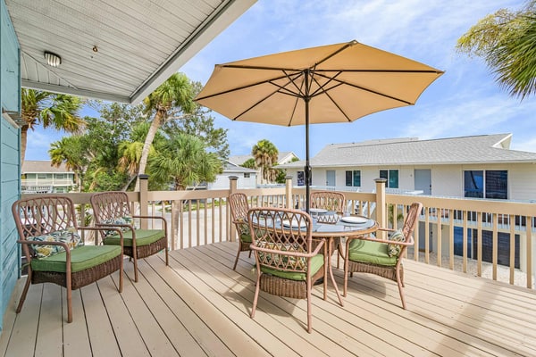 Dog-Friendly Quadruplex w/Snowbird Discounts - Near Beaches