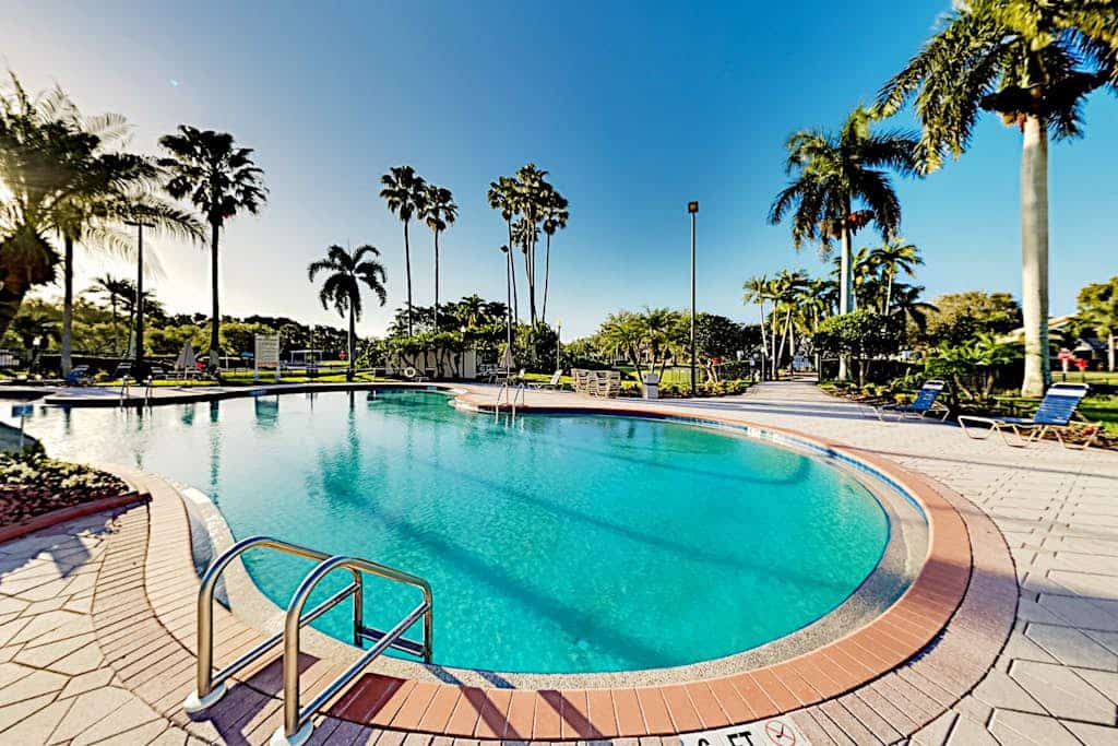 Chic Gulf Villa | Pools, Hot Tub, Sports Courts, Fishing Pier | Mins to Beach