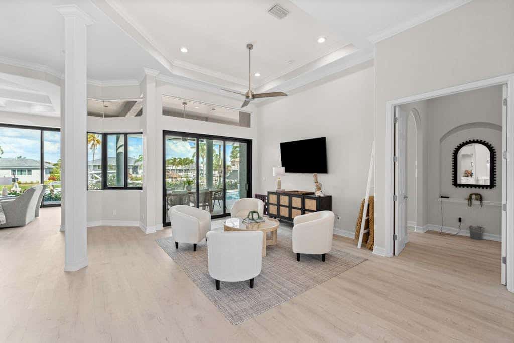 Waterfront home with private heated pool, spa, BBQ, views & bikes