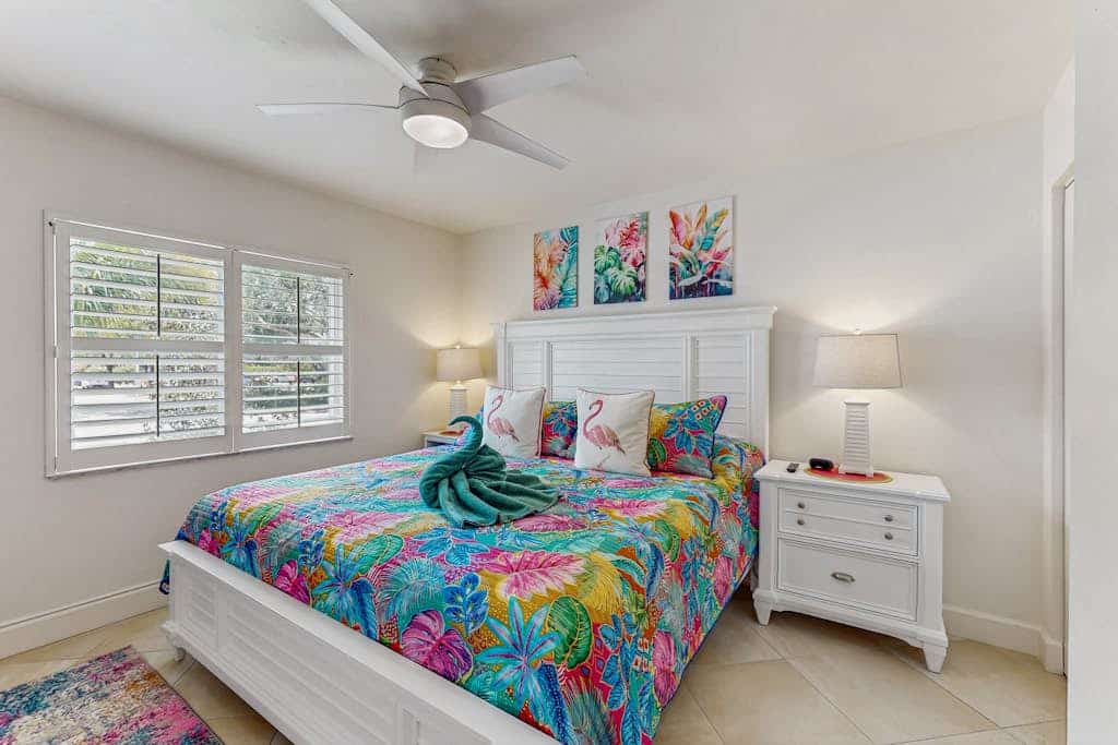 Coastal home with private, heating optional pool, lanai, and internet