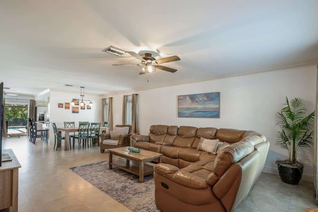 Inviting home with saltwater pool, outdoor dining area, and internet