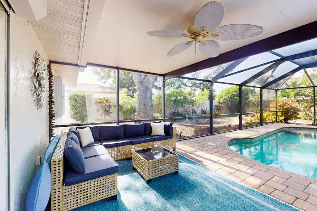 Contemporary and cozy home with heated pool, central location, close to beaches