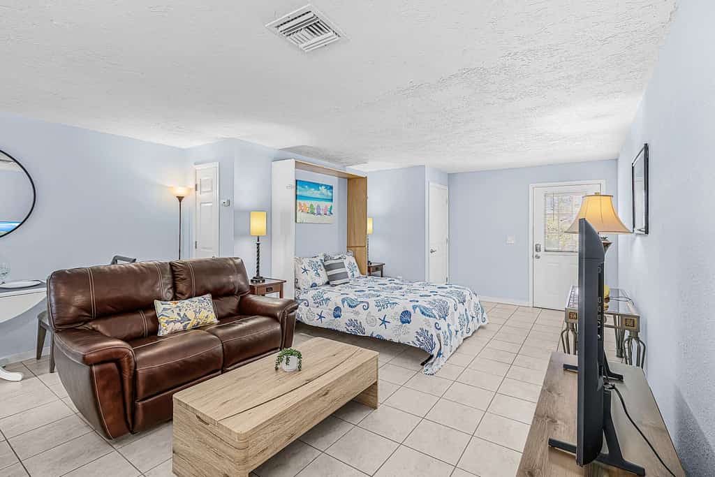 Dog-Friendly Quadruplex w/Snowbird Discounts - Near Beaches