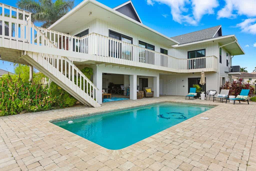 Stunning waterfront home, contemporary, family friendly, close to Gulf with pool