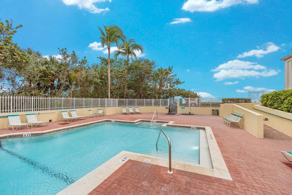 Beachfront condo with huge lanai, sunset gulf views, pool, hot tub, tennis & gym