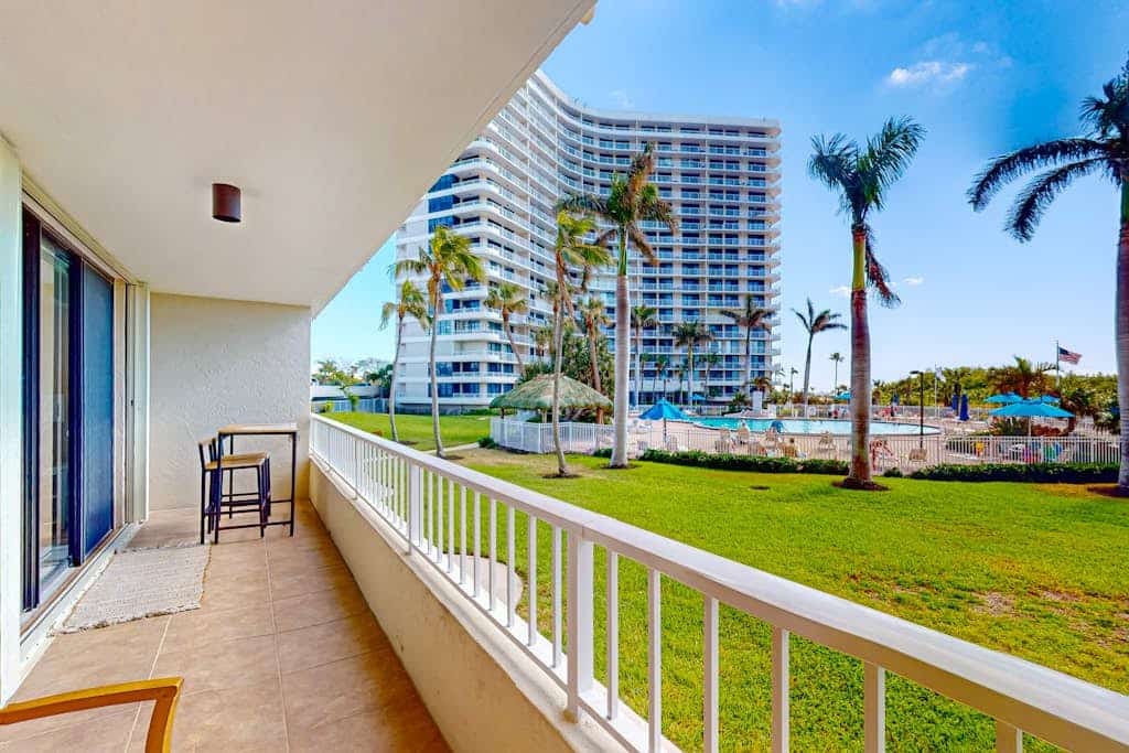 Recently remodeled condo with water views, community pool, and private W/D