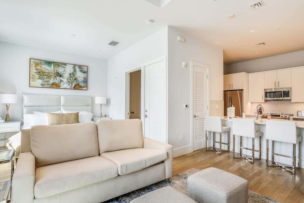 SoCe Flats 209