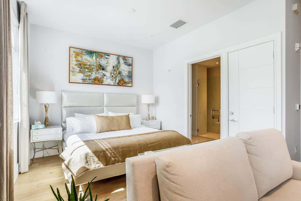 SoCe Flats 209