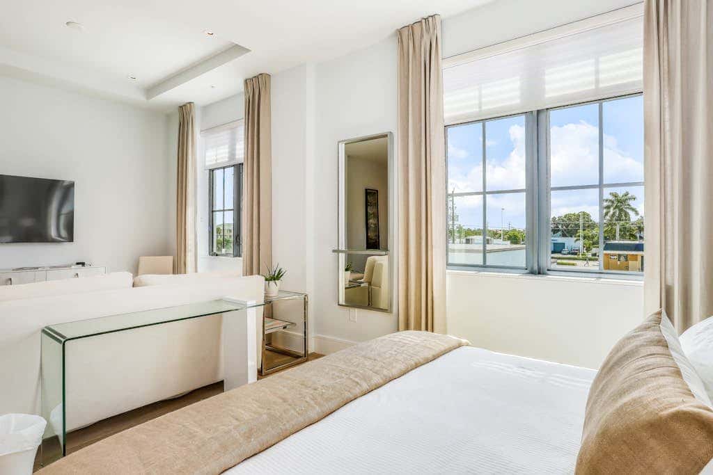 SoCe Flats 209