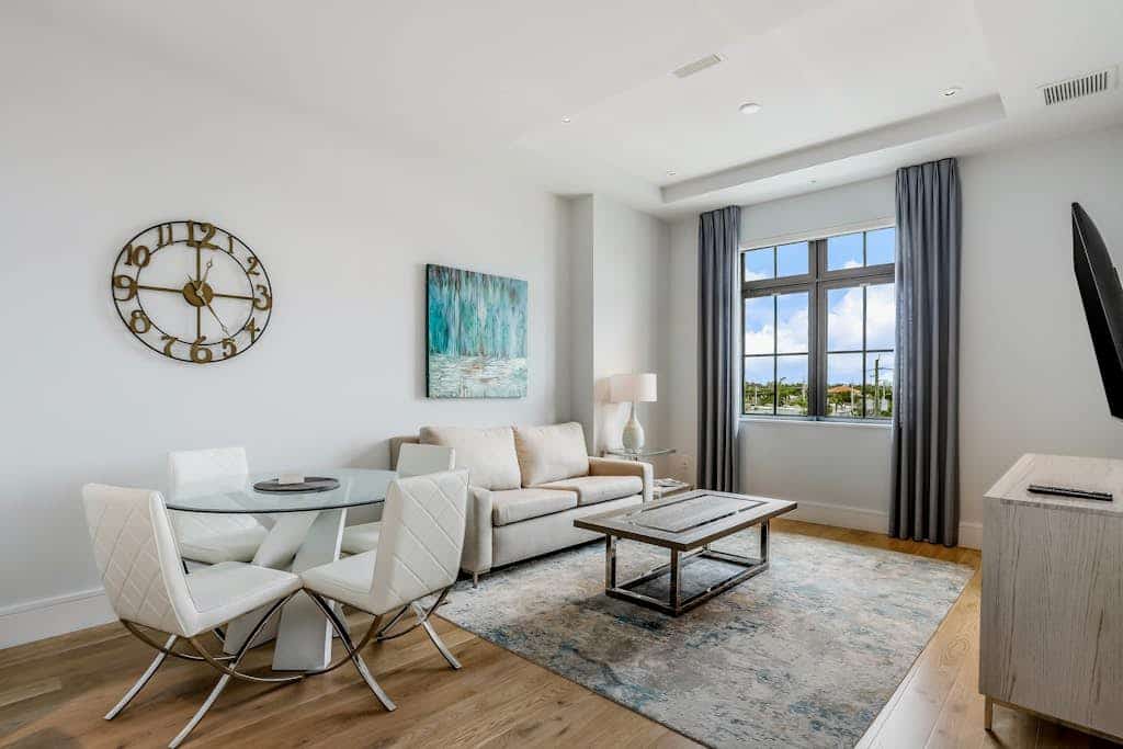 Contemporary condo with EV charger, central AC, & W/D - snowbird-friendly