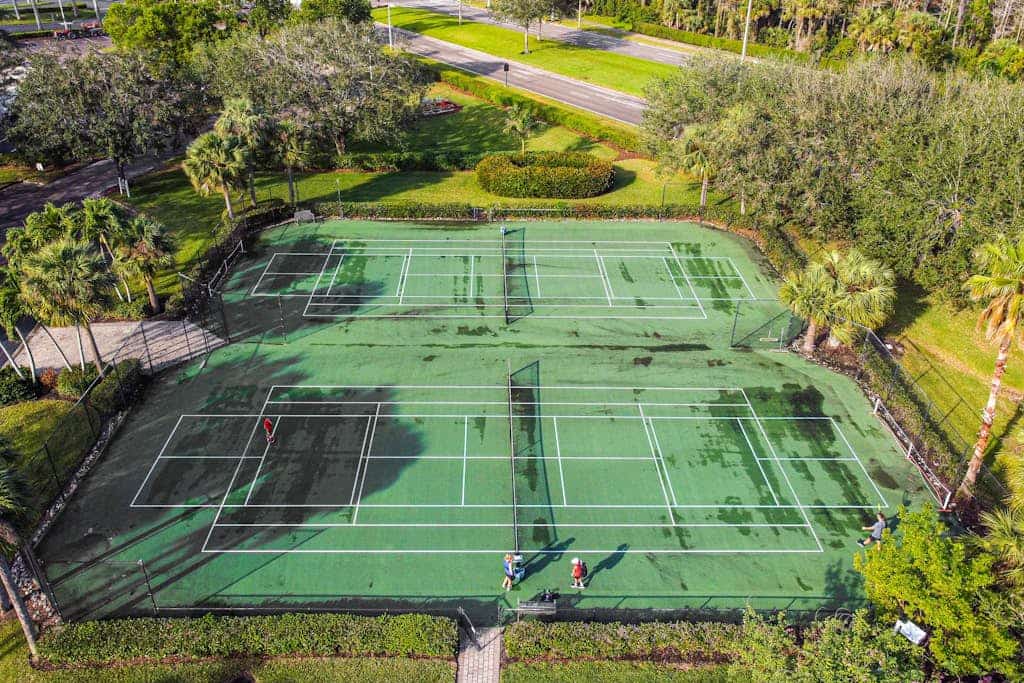 Family-friendly lakefront condo with pool, hot tub, and golf