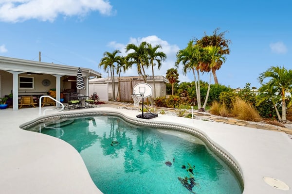 Waterfront Paradise: Heated Saltwater Pool, Private Dock, Snowbird-Friendly