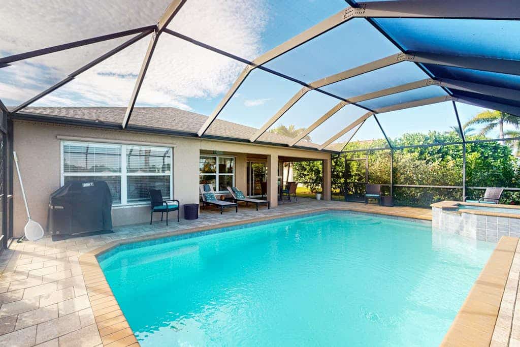 Beautiful Lakefront Home with Private Pool/Spa, Furnished Lanai, Grill, & WiFi