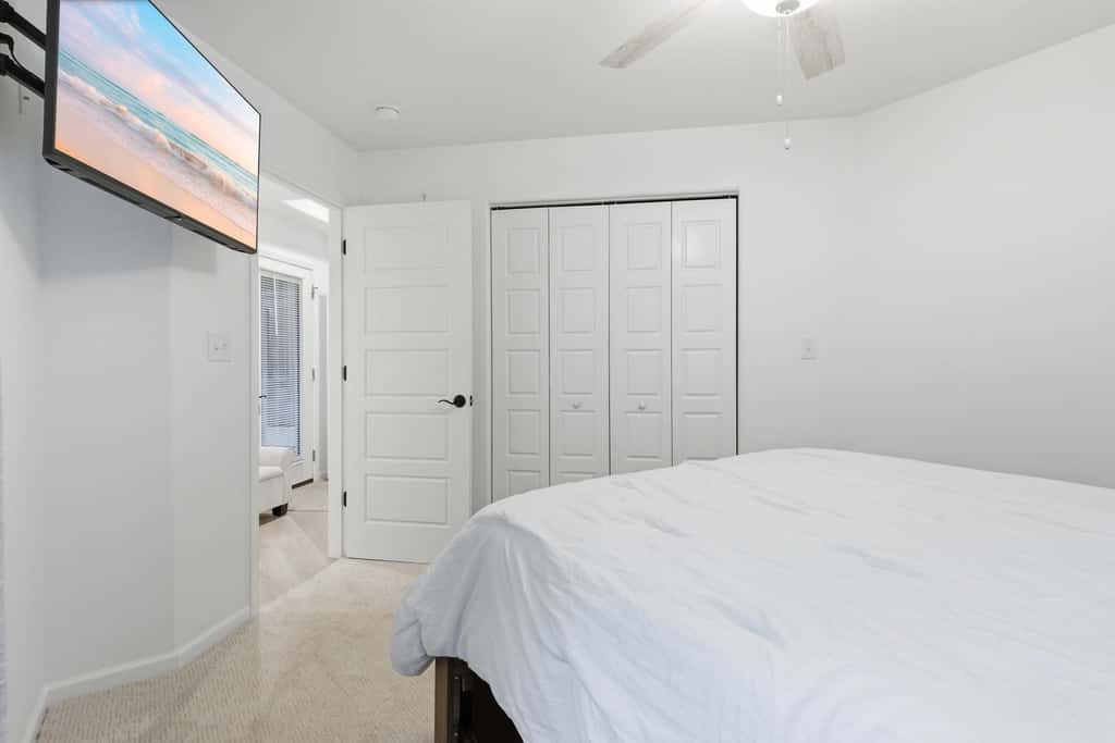 Stylish 3BR Condo - LAKE VIEW - Lake Ozark