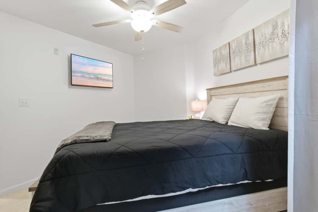 Stylish 3BR Condo - LAKE VIEW - Lake Ozark
