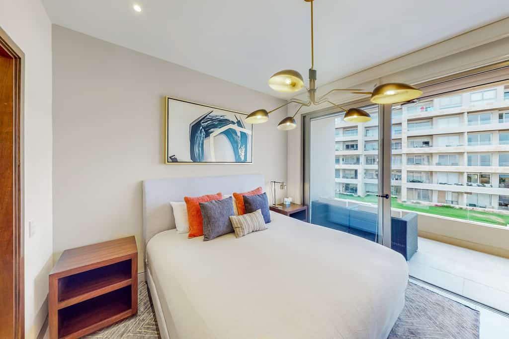 Enjoy a relaxing stay in this beautiful condo with top-tier amenities:
• 3 spacious bedrooms
• Private terrace overlooking the pool
• Fully equipped, modern condo
• Laundry center in-home
• Three resort-type pools and playroom for children
• Fully equipped gym, tennis, and paddle court
• Fast Wi-Fi , Smart TV & A/C in both rooms
• 5-minute drive to downtown Cabo
• 1 private parking spaces
• 24/7 gated security